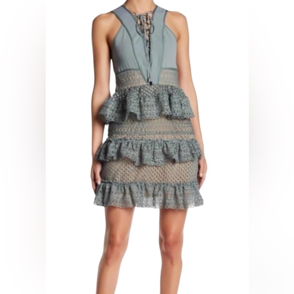 ROMEO & JULIET COUTURE DUSTY SAGE TIERED RUFFLE DRESS NWT SIZE MEDIUM - Picture 1 of 11
